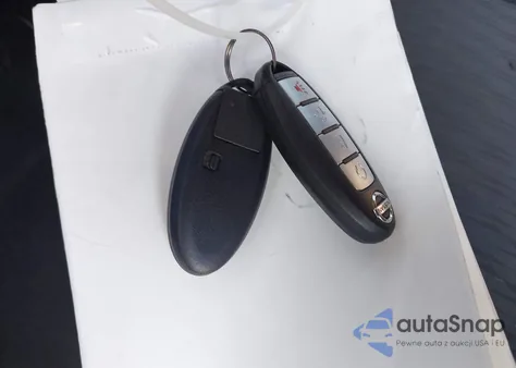 2017 Nissan Rogue Sv z USA, uszkodzony, nr VIN JN8AT2MT5HW144572